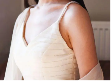 ����֬��¡�ظı����Ҷ�ʮ����ġ��ɻ�����