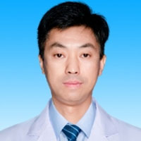 严中飞